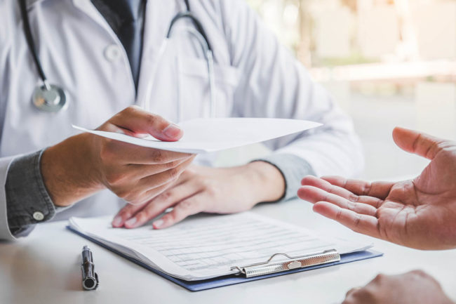 What to Expect in Prescription Drug Detox a doctor talks about prescription drug detox